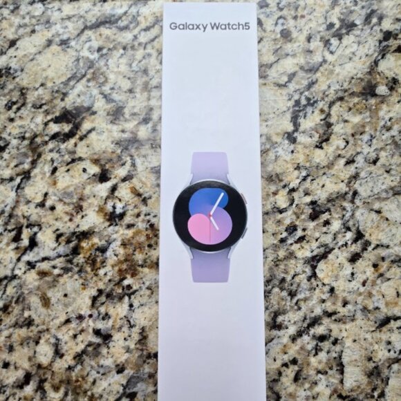 Samsung Galaxy Watch 5 - Picture 1 of 5